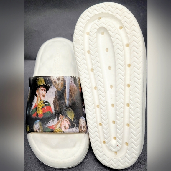 J Beach Slides Customized With Jason VS Freddy Graphics Sz 7 Women - Picture 4 of 6